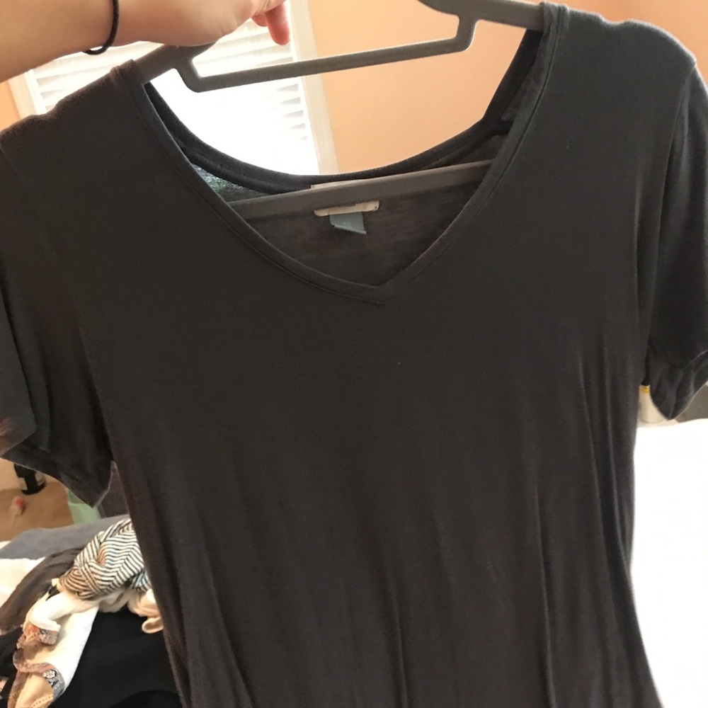 v-neck